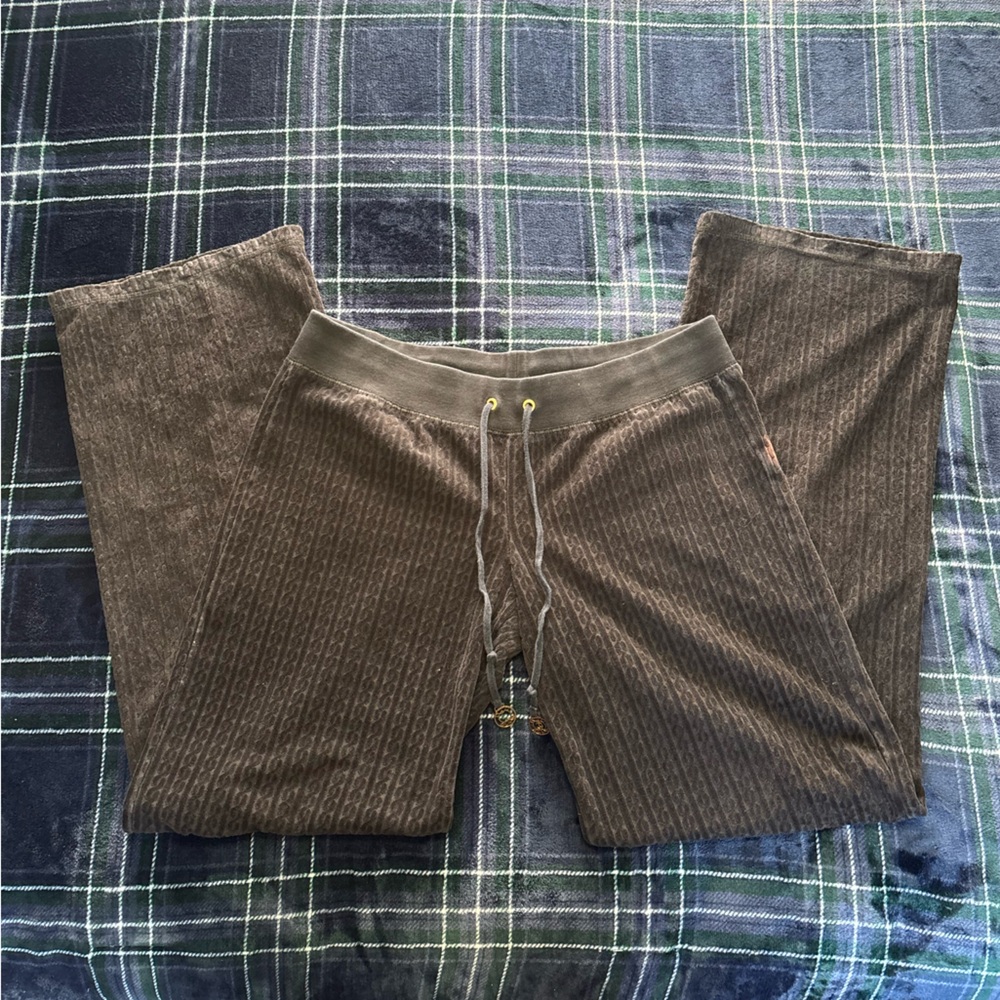 Vintage Black textured velour Juicy Couture low rise sweatpants w/button detail